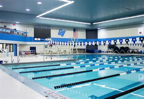12 Indoor Pools Near Grand Rapids With Public Swimming