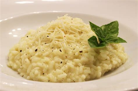 Risotto Mit Parmesan Italienisches Reisgericht Rezept Italienische Reisgerichte Lecker