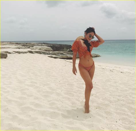 Vanessa Hudgens And Austin Butler Take Romantic Trip To Turks And Caicos Photo 4111832 Austin