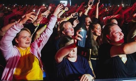 festival de música na suécia é condenado por banir homens jornal o globo