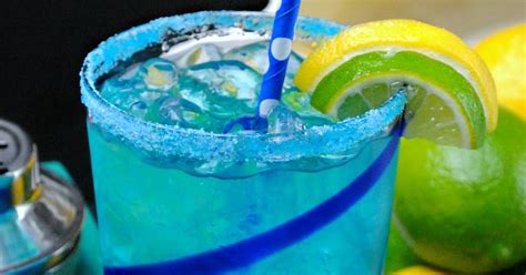 10 Best Blue Curacao Lemonade Drinks Recipes