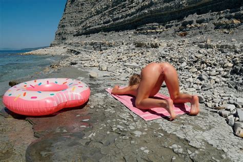 Amateur Set Sasha Bikeyeva Nude Beach Porn Pic