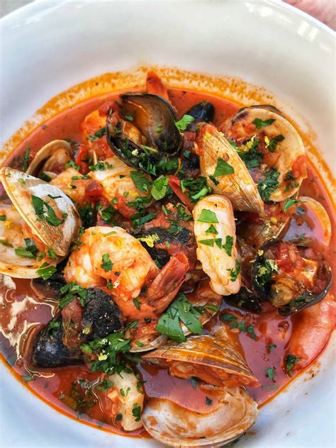 For the seafood stew recipe, all you need is 3 tbsp olive oil, 1/2 cups small yellow onions, 2 tsp kosher salt, 1 tsp black pepper, 2 cups white wine, 1 tsp saffron thread. SEAFOOD STEW - CIOPPINO - Charlotte Fashion Plate - Style Beauty Food Fashion Recipes