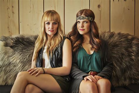 Female Duo Make Waves In Canadian Country Music The Rocky Mountain Goat