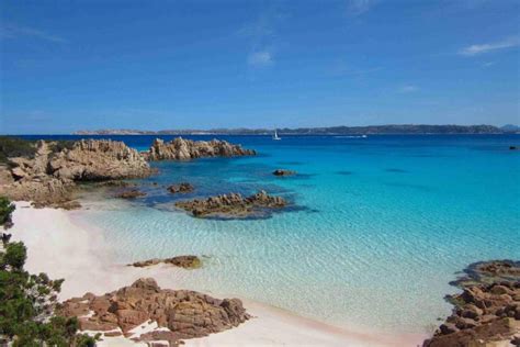 Find nearby locations on map. Spiaggia Rosa Isola di Budelli in Sardegna nell'Arcipelago della Maddalena | Bibite Sanpellegrino