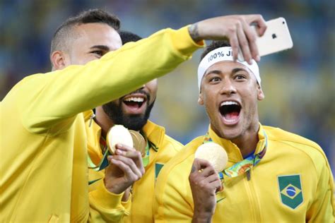 Последние твиты от ケイン・ヤリスギ「♂」 (@kein_yarisugi). 2018年W杯予選に向け、新生ブラジル代表メンバー発表に ...