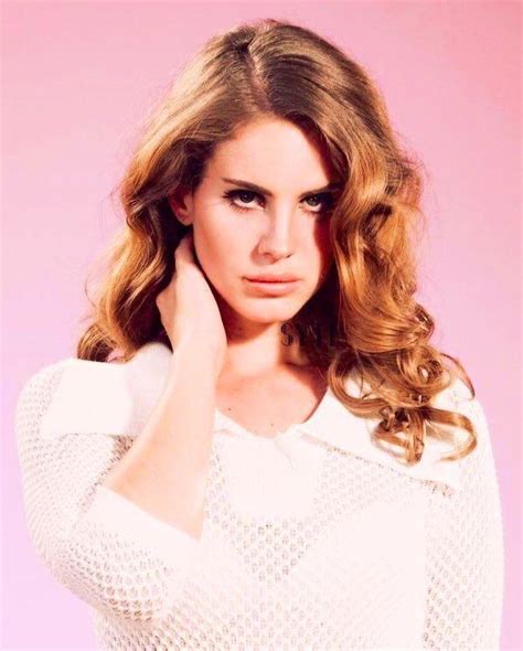 Lana Charts On Twitter Lanadelrey Was The 4th Most Streamed Female