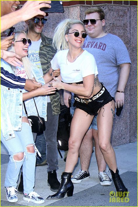 Lady Gaga Opens Up About Her Battle With Depression Photo 3757376 Lady Gaga Photos Just