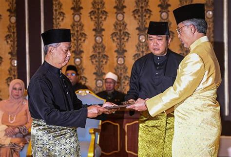Senarai menteri kabinet malaysia baru seperti diumumkan oleh perdana menteri, tan sri muhyiddin yassin pada 9 mac 2020. Kerajaan baru perlu wakili semua kaum | Astro Awani