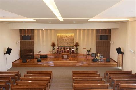 Altar De Madeira Igreja Evangelica Com Decoração Oliver