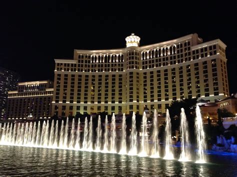 Bellagio Water Show In Las Vegas One Of The Most Beautiful Things Ive