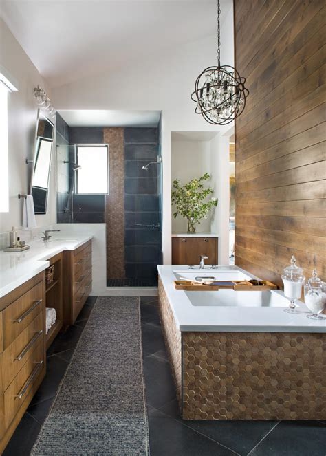 Neutral Contemporary Master Bathroom With Paneling Hgtv