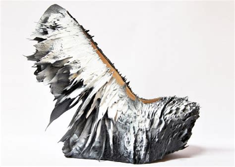 Jólan Van Der Wiel Creates Spiky Magnetic Shoes For Iris Van Herpen