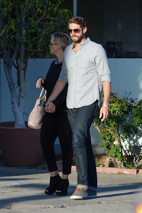 Jennie Garth With Fiance David Abrams 02 GotCeleb