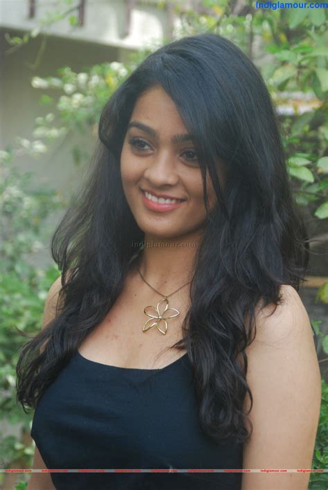 Gayathri Actress Photoimagepics And Stills 290310