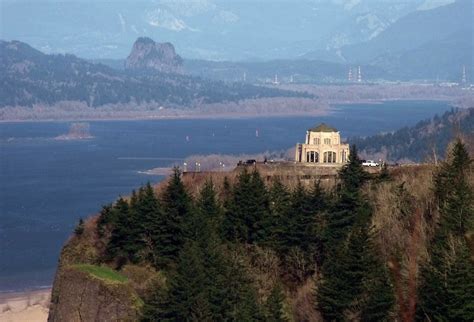 Vista House Crown Point Columbia River Gorge Columbia R Flickr