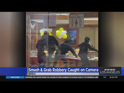 Search Underway For Four Suspects Caught On Camera Robbing Jewelry Store At Brea Mall Youtube