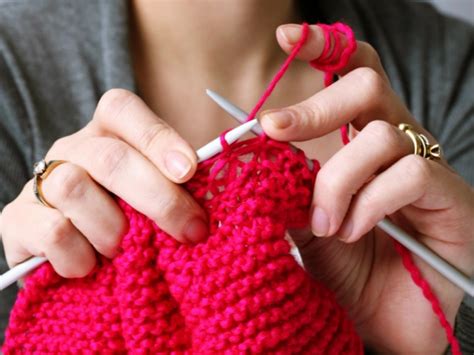 15 Easy Knitting Stitches & Patterns for Beginners | Complete Tutorials