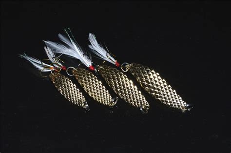 10pcs Fishing Spoon Lure Lures Feather Hook Spinner Baits 7g10g15g