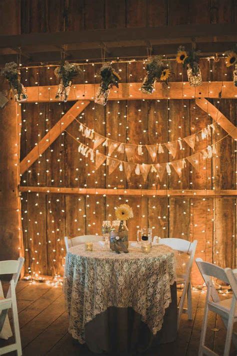 30 Romantic Indoor Barn Wedding Decor Ideas With Lights Deer Pearl