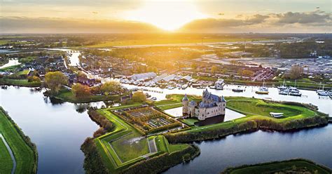 Información general de holanda, ciudades, clima, festividades, turismo en holanda, transporte, lugares turísticos, alojamiento, alquiler de coches. HOLANDA: MUITO MAIS DO QUE AMESTERDÃO | Amesterdão ...