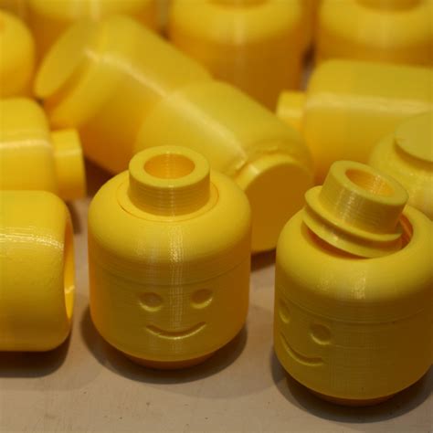 3d Printable Lego Head Container By Jason Suter Objet Imprimante 3d