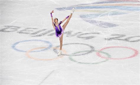 Kamila Walijewa Stürzt Und Verpasst Medaille Im Eiskunstlauf