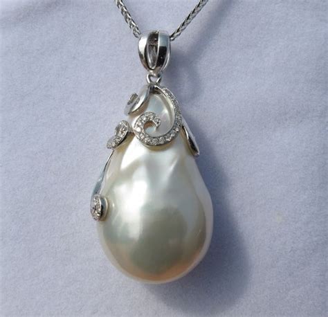 Large Baroque South Sea Pearl Pendant Pearl Pendant Pendant Necklace
