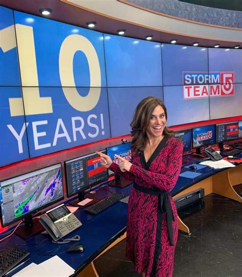 Cindy Fitzgibbon Marks A Decade At Wcvb Sharing Her Forecast With