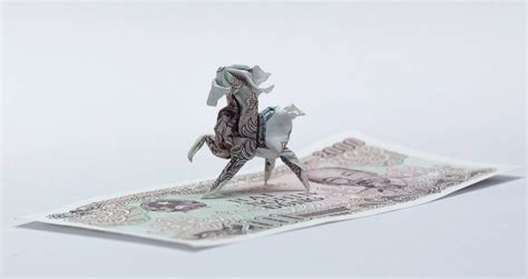 22 Awesome Origami Models Folded Using Paper Money