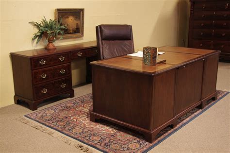 Baker Traditional Executive Desk And Credenza Set