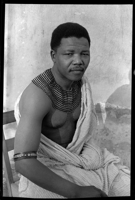 Les Grandes Dates De La Vie De Nelson Mandela Afroguinée Magazine