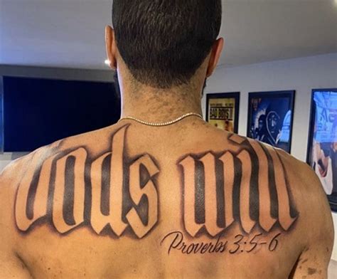 This news after hearing earlier in the day that stl's own jayson tatum was committed as well. Jayson Tatum shows off new massive back tattoo