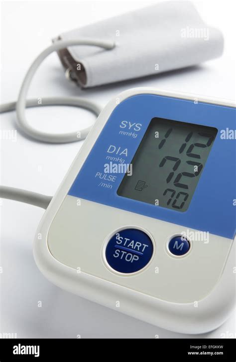 Blood Pressure Gauge Hi Res Stock Photography And Images Alamy