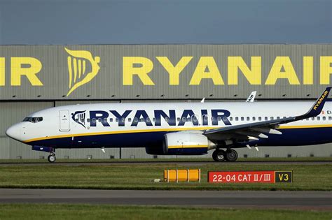 ‘brexit Bookings Strong But Fares Lower Says Ryanair Wsj