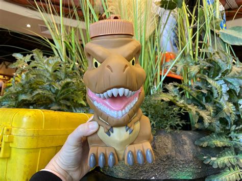 PHOTOS New Jurassic Park T Rex Refillable Mug Roars Into Universal