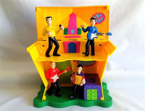 The Wiggles 8 Figures Toys 3 Playsets Greg Henry Dorothy Captain