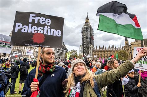 Smoke billows after an israeli airstrike on gaza city targeted the ansar. Palestinian protesters demand equal rights on London march ...