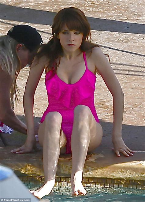 Anna Kendrick From Pitch Perfect In Pink Swimsuit While Filming In