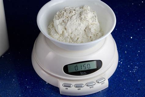 How To Measure Flour Correctly For Baking Recipes