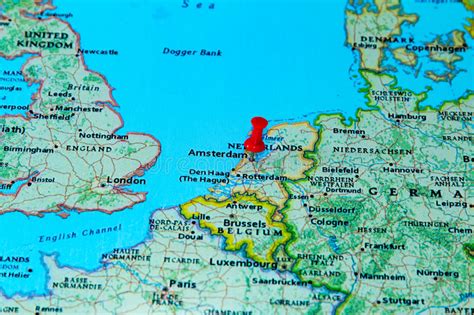 Die niederlande sind ein land im westen von europa. Amsterdam, Die Niederlande Steckte Auf Eine Karte Von ...