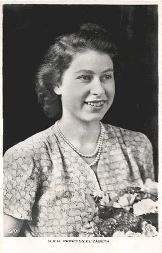 Meet the monarch who served in the military and wasn't born to be queen. fvpuutef: queen elizabeth younger