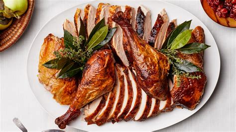 how to carve a turkey for thanksgiving bon appétit