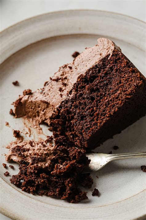 EASY Keto Chocolate Cake Super Fluffy With 4g Carbs Per Slice