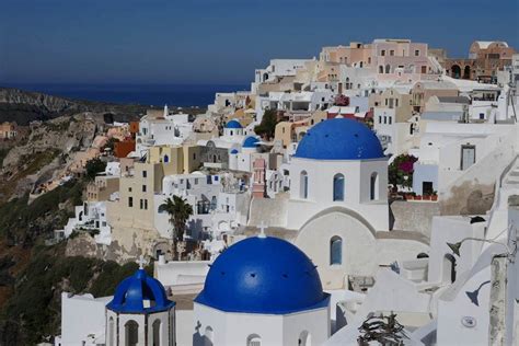 Exploring Oia And Falling In Love With Santorini