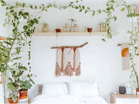 7 Ideas For Decorating A Bedroom With Plants And Greenery The Times Of