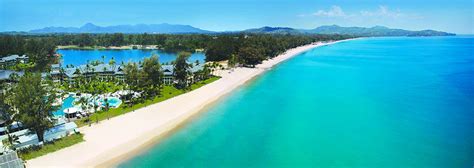 Well suited for couples and families to unwind, whether on the beach or at the beachcomber beach club, the centara grand beach resort phuket is set in an all nature envir. Outrigger Laguna Phuket Beach Resort : votre séjour avec ...