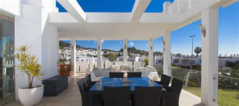 Luxury New Built Villa In Marbella Villas For Rent In Marbella