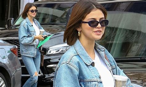 Selena Gomez Smiles Through La Stroll In Double Denim Daily Mail Online