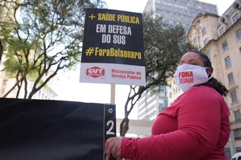 Fórum Social Mundial Realiza Ato “fora Genocida” Contra Bolsonaro Sintufrj